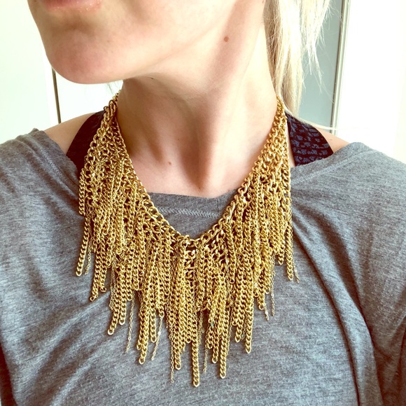 BCBG Jewelry - BCBG statement necklace